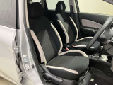 【運転席シートリフタ-】運転席の高さ調整が出来るので自分の運転しやすい高さに合わせて快適なドライブをお楽しみください♪♪