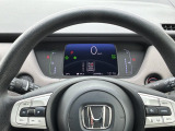 マルチインフォメーションディスプレイです。燃費や走行距離が分かり、半ドアなど車に異常がある際に警告してくれます。