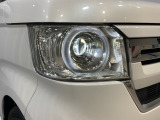 LEDヘッドライトで夜道も安心!