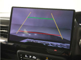 ◆バックカメラ◆リバースにするだけで映ります、後方の安全確認や、狭い駐車場での車庫入れ、雨の日や夜間など視界の悪い時に便利です!安全にバックする為には欠かせない装備です。