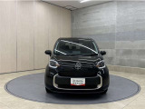お車購入のポイントとなるフロントマスクです!かわいらしい目つきが印象的なデザインのヘッドランプです。