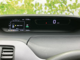 わかりやすいデザインのメーターパネル。ドライバーへ必要な情報を的確に伝えます。運転に集中できる、見やすいレイアウトが特徴です。