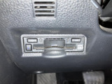 視認性の高いメーターで、車速や燃料残量などを確認しやすく、運転に集中できます。洗練されたデザインも魅力です。