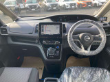広々とした視界を体感できます。運転が楽しくなりますね。
