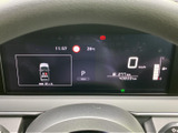 視認性の高いメーターで、走行状況をしっかり把握できます。運転に必要な情報を一目で確認できるので、安全運転に貢献します。