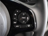 ◆アダプティブクルーズコントロール◆予め設定した車速内でクルマが自動的に加減速。前走車との適切な車間距離を維持しながら追従走行します。【LKAS】車線維持支援システムでステアリング操作を支援。