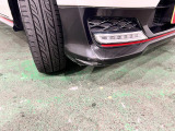 低い位置ですが右フロントバンパーに擦り傷あります。