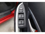 スイッチ類もきれいに。車内もボディも隅々までクリーニング。