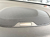 ●harman/kardonサウンドシステム:オーディオ専門メーカーが手掛けるプレミアムスピーカーを装備。多数のスピーカーから、音の粒立ちまで分かる高品質な音楽をお楽しみいただけます。