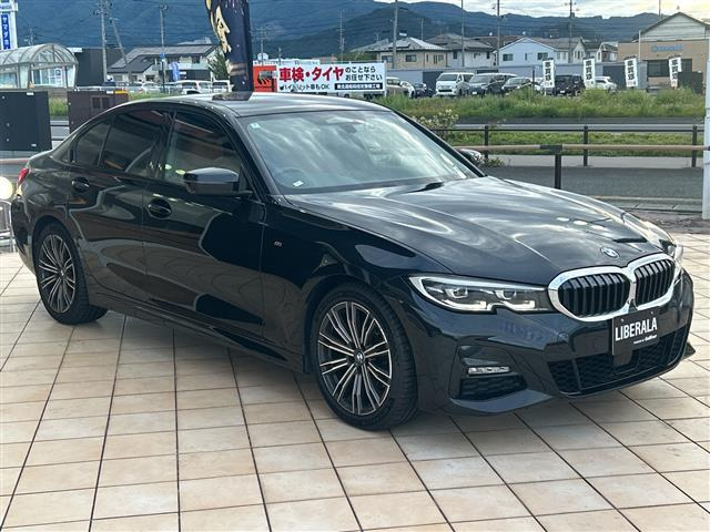 3シリーズセダン 320d Mスポーツ 4WD 本革シート