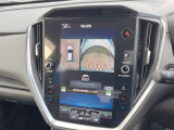 【デジタルマルチビューモニター】車のフロントやサイドのカメラ画像を同時にモニター表示することで、悪路や狭い道を走行時でも周囲の状況確認ができ安心!本格SUVにうれしい装備です♪