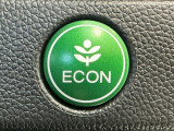★ECONスイッチ★ エコドライブを加速しよう!スイッチをONにすると、運転の仕方によるロスを抑え込み燃費をよくするようクルマが頑張ります(*^ー^*)燃費向上にチャレンジ♪