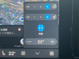【前席+後席シートヒーター】寒い日に重宝するシートヒーターを後席にも装備!エアコンより早く温まってくれるので寒がりの人も安心ですね。エアコンの温風は乾燥するから苦手、という方にもをおすすめです。
