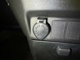 シガーソケット用の充電器が使用可能です!