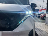 LEDヘッドライトで暗い夜道も明るく照らします。そのうえ省電力です。