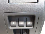 パワーバックドア装着車です。