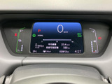 運転に必要な情報を分かりやすく表示するメーター。視認性に優れ、安全運転をサポートします。