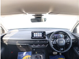 お車選びをお楽しみ頂けるよう、在庫車の展示スペースを十分に確保しております。
