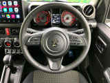 【純正革巻きステアリング】上質な革を使用することで、手にしっかり馴染みとても運転しやすいハンドルです♪