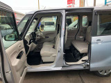 当店では、自社で仕入れした厳選車両を、多数展示しております。リーズナブルなお車を多数在庫しております。掘り出し物を探しにいらしてください。