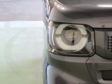 LEDヘッドライトは、点灯の瞬間から光量を発揮し、突然暗くなるトンネルなどでの安定感を高めます。