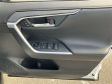 各種スイッチです