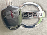 【キーレス】少し離れた場所からでもボタン一つでドアの開錠・施錠ができるのでとっても便利!ドアの鍵穴周りに傷をつけることもありません♪