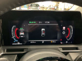 視界性が高く多機能なメーターパネル