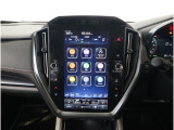 11.6インチの縦型ディスプレイに、ナビゲーション機能をはじめ、エンターテインメント、車両情報、エアコン操作、各種設定などを集約。タブレットのような感覚で、直感的に操作できます。