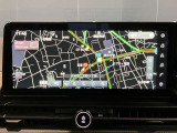 コネクテッドナビゲーションです♪目的地まで案内するナビゲーション機能の他にAPPLE CarPlayも搭載♪フルセグ画質で楽しめるTVやBluetooth 多彩な機能が満載で運転を快適にサポートしてくれます☆