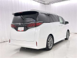 沢山乗れるのがこの車の魅力!2台で移動しないと・・・なんて時もこの車なら1台で!大活躍です♪