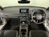 【前方視界】開放的な前方視界!運転がしやすく疲れにくいです♪窓が大きく、見通しがとっても良いおクルマですよ♪