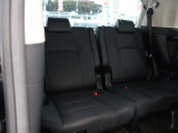 【車屋】として、長く車業界に従事した経験豊富なスタッフが在籍しております。