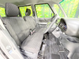 運転席シート廻りは使用感も少なく、良好な状態となっています。丁寧に使われていたことがよくわかりますね。