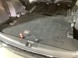 アイデア次第でいろいろな使い方ができる広くて使い勝手のいい荷室。