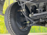 お車を安心してお乗りいただく為には、足回りの定期点検が欠かせません。サービスサポート(有償保証)では無料点検もご提供しており、安心のカーライフをお過ごしいただけるサポート体制が整っています。