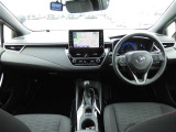 【運転席・インパネまわり】ハンドル・シート・フロアーなど隅々までプロによるクリーニング済み☆彡キレイな車内でドライブが一層快適にお楽しみいただけます!!