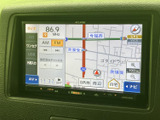 使い勝手の良いナビオーディオを搭載。CD、USB、ラジオなど、多彩なソースでドライブをより快適に楽しめます。