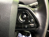 【トヨタセーフティセンス】走行中に前方の車両等を認識し、衝突しそうな時は警報とブレーキで衝突回避と被害軽減をアシスト。より安全にドライブをお楽しみいただけます。