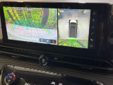 【アラウンドビューモニター】専用のカメラにより、上から見下ろしたような視点で360度クルマの周囲を確認することができます☆死角部分も確認しやすく、狭い場所での切り返しや駐車もスムーズに行えます。