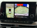 駐停車には便利なアラウンドビューモニター搭載。サイドモニターの切り替えも可能です。