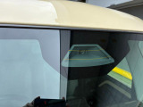 【衝突被害軽減ブレーキ】前方の車両や歩行者を検知し、ブザー音や表示によって警告!衝突の可能性が高まるとブレーキ踏力をアシストしてくれますが、あくまでもサポートですので運転手の判断・操作が大事です☆