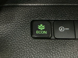 ★ECONスイッチ★ エコドライブを加速しよう!スイッチをONにすると、運転の仕方によるロスを抑え込み燃費をよくするようクルマが頑張ります(*^ー^*)燃費向上にチャレンジ♪