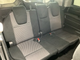 1列目から3列目まで広々大空間です。3列目シートは荷物が多い時や不要な時はアレンジして荷室として使用することが可能で便利に使えます。