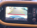 ●ガイドライン付きバックカメラ:不安な駐車もこれで安心!ガイドライン付きなので狭い箇所での駐車もラクラクです!