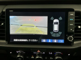 バックカメラが付いているので、車庫入れもラクラクです♪更にバンパーに取り付けられたソナーセンサーで、障害物を音とナビゲーション画面で知らせてくれます♪