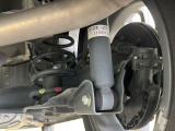 お車を安心してお乗りいただく為には、足回りの定期点検が欠かせません。サービスサポート(有償保証)では無料点検もご提供しており、安心のカーライフをお過ごしいただけるサポート体制が整っています。