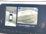 【アラウンドビューモニター】専用のカメラにより、上から見下ろしたような視点で360度クルマの周囲を確認することができます☆死角部分も確認しやすく、狭い場所での切り返しや駐車もスムーズに行えます。
