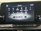 HDMI端子に専用ケーブルを差し込むとナビで動画を楽しめます★