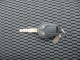 ボタン操作でドアの開閉ができるキーレスエントリーです
